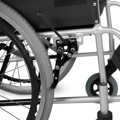 Кресло-коляска для инвалидов Армед KR 001 12,7 кг